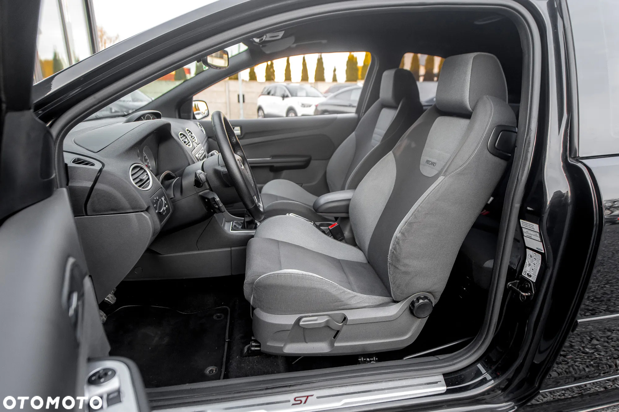 Ford Focus 2.5 ST - 12