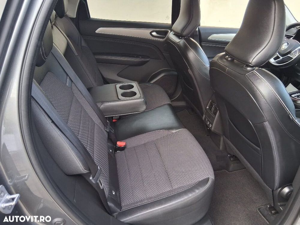 Renault Arkana MHEV 140 EDC Techno - 11