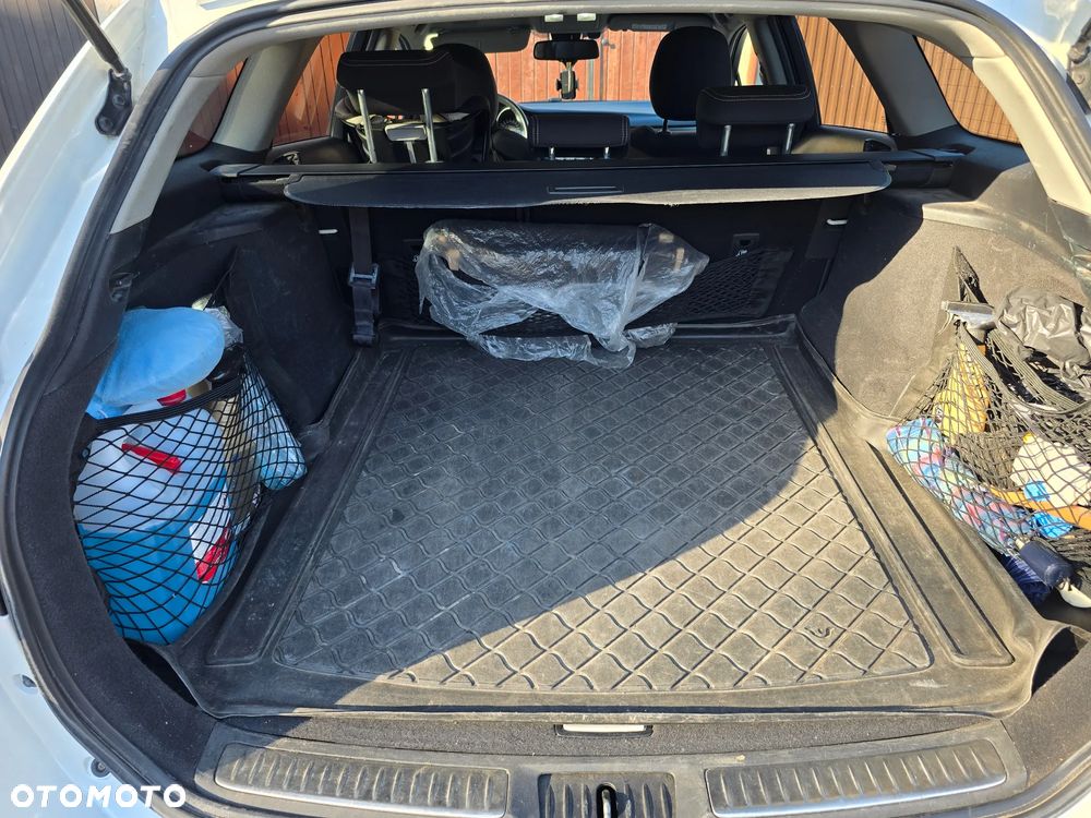 Toyota Avensis 2.0 D-4D Premium - 23