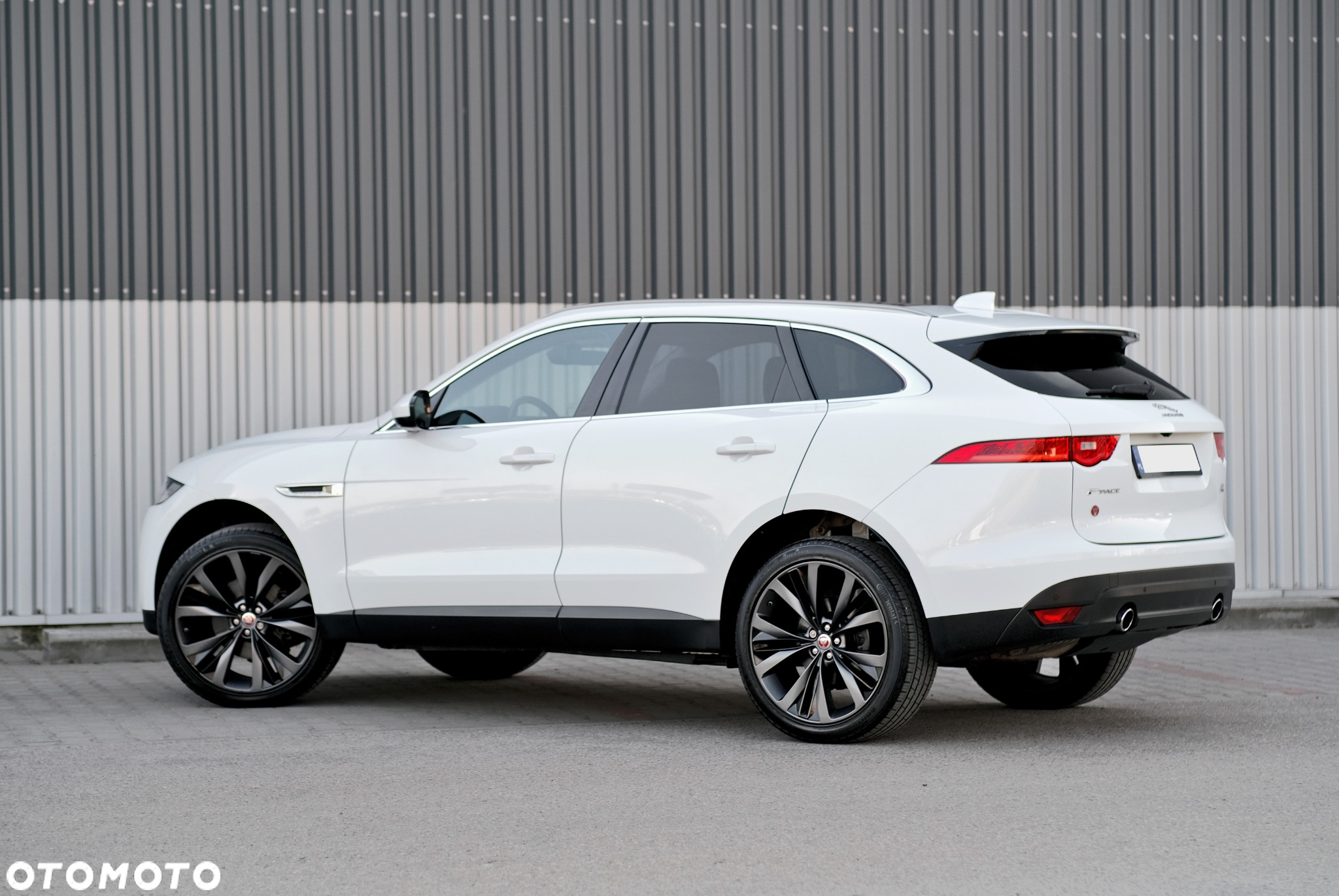 Jaguar F-Pace 30t AWD Portfolio - 6