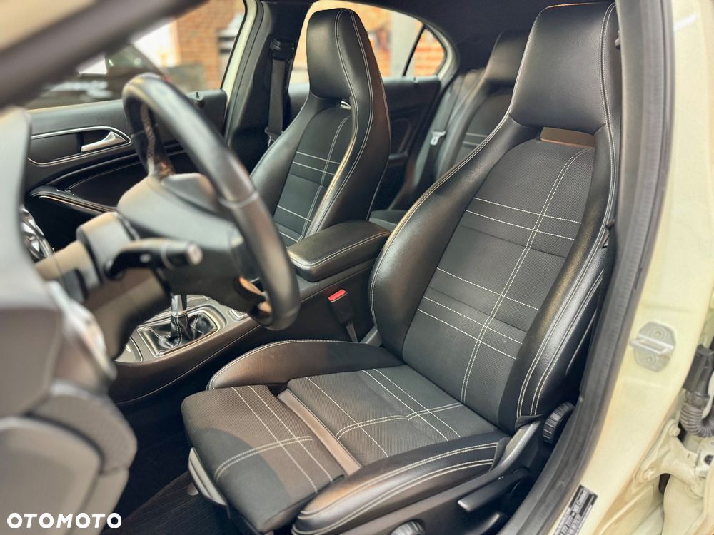 Mercedes-Benz Klasa A 160 SCORE - 15