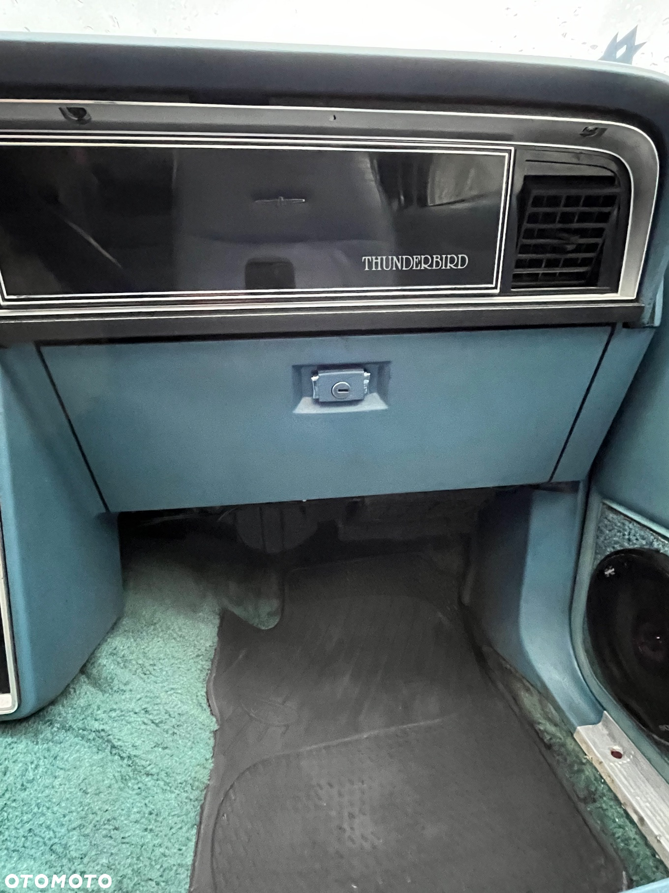 Ford Thunderbird - 14