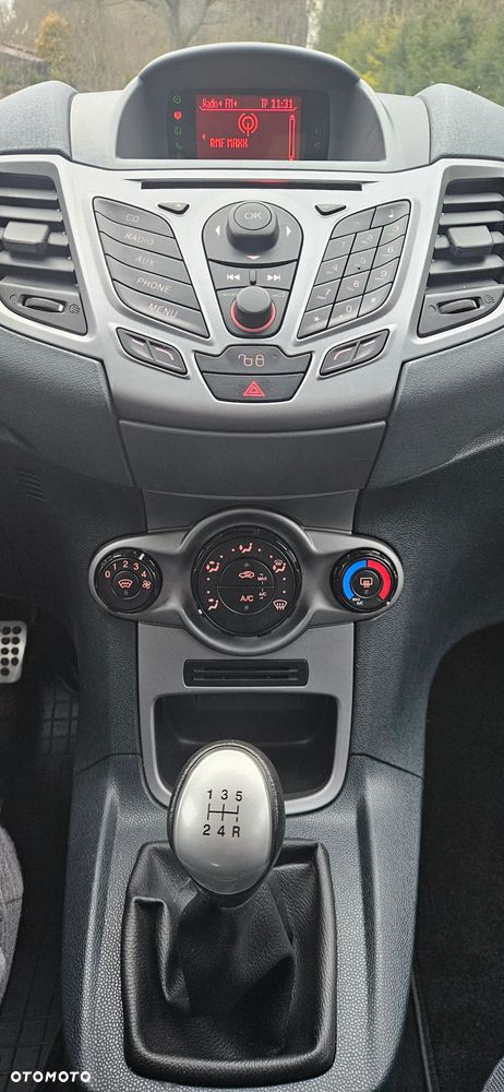 Ford Fiesta 1.25 Viva - 8