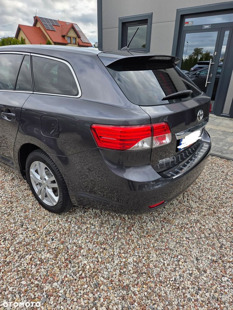 Toyota Avensis 1.8 Life - 7