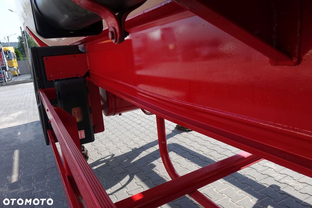 Spitzer EUROVRAC S27D SEK 01C / SILOS 65m3 SIŁOWNIK DO PODNOSZENIA / OSIE SAF - OŚ SKRĘTNA - 22