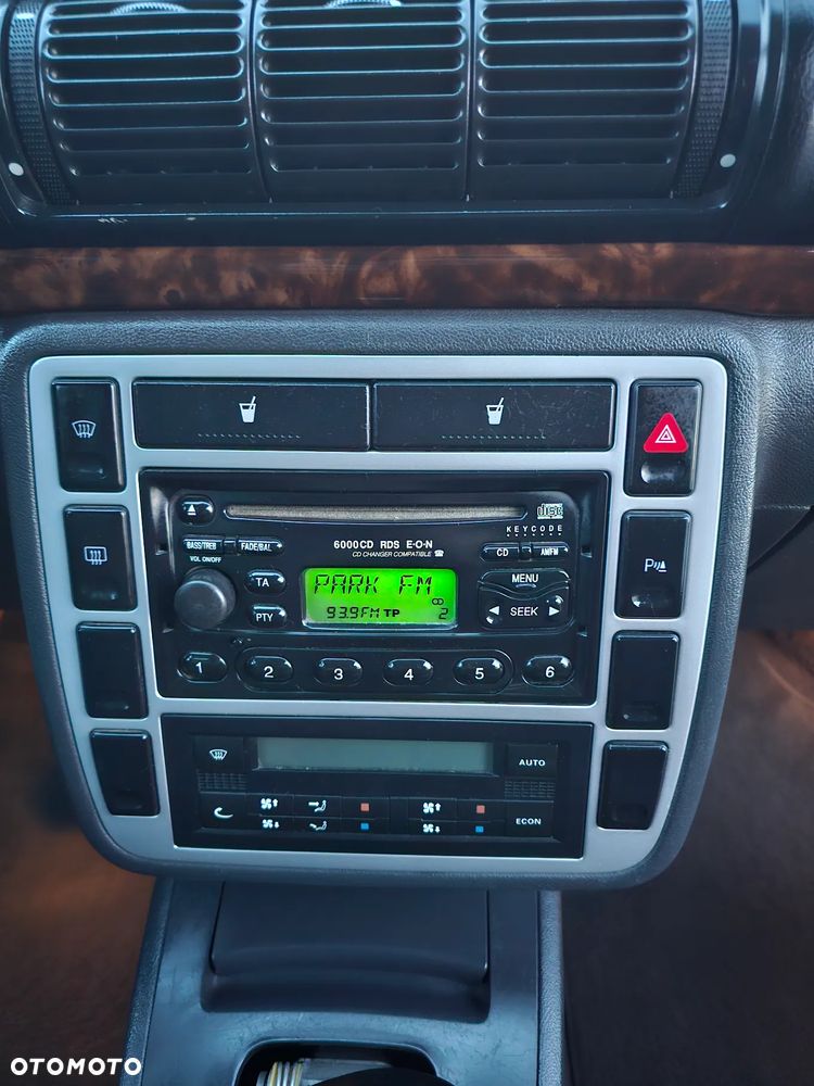 Ford Galaxy 1.9 TDI Ghia X - 18