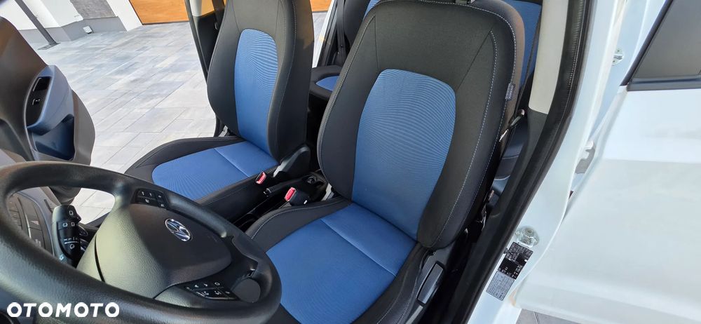 Hyundai i10 1.1 FIFA WM Edition - 9