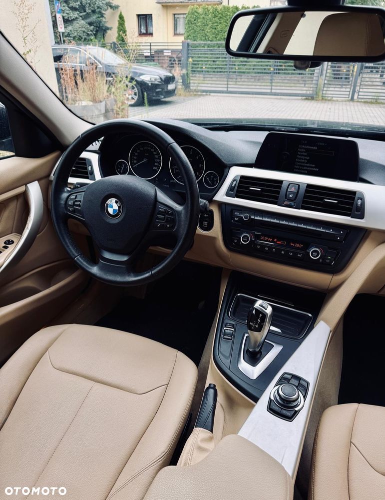 BMW Seria 3 318d Sport Line - 8