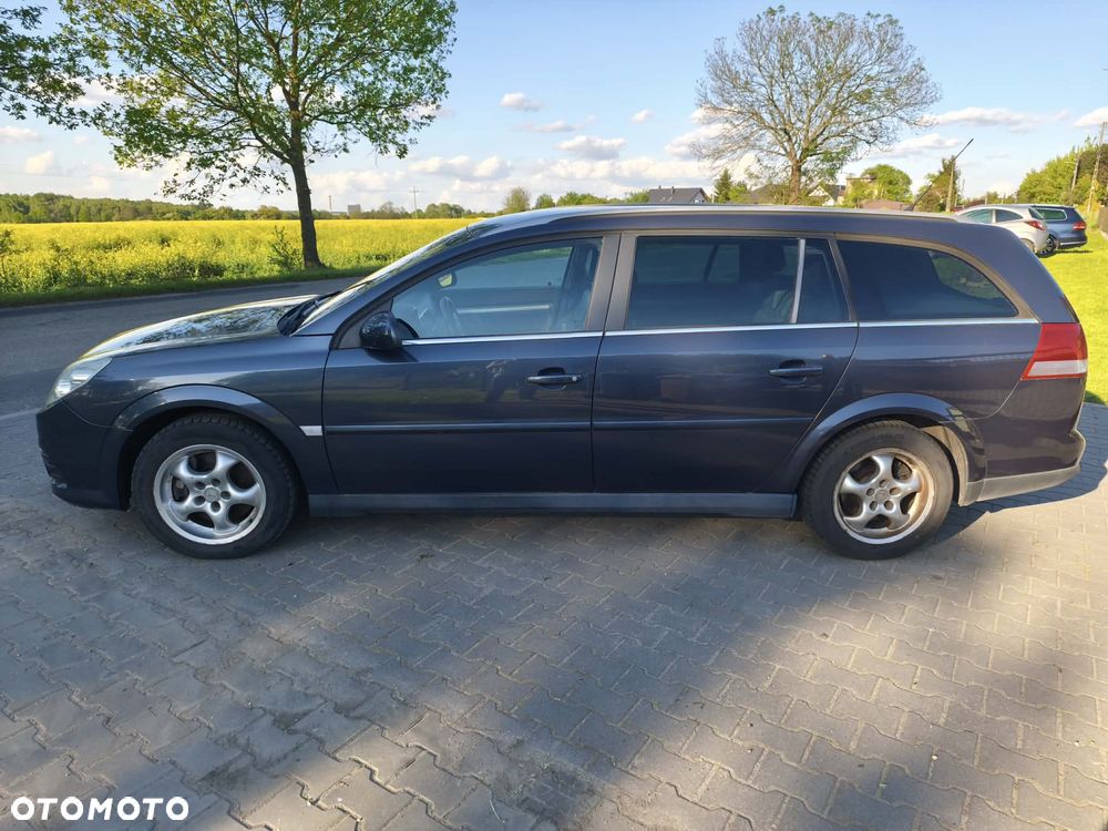 Opel Vectra 3.0 V6 CDTI Cosmo - 3