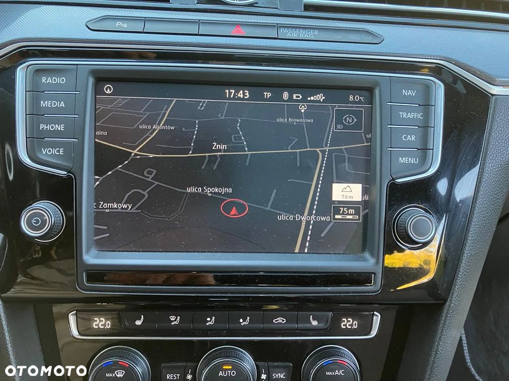 Volkswagen Passat - 27