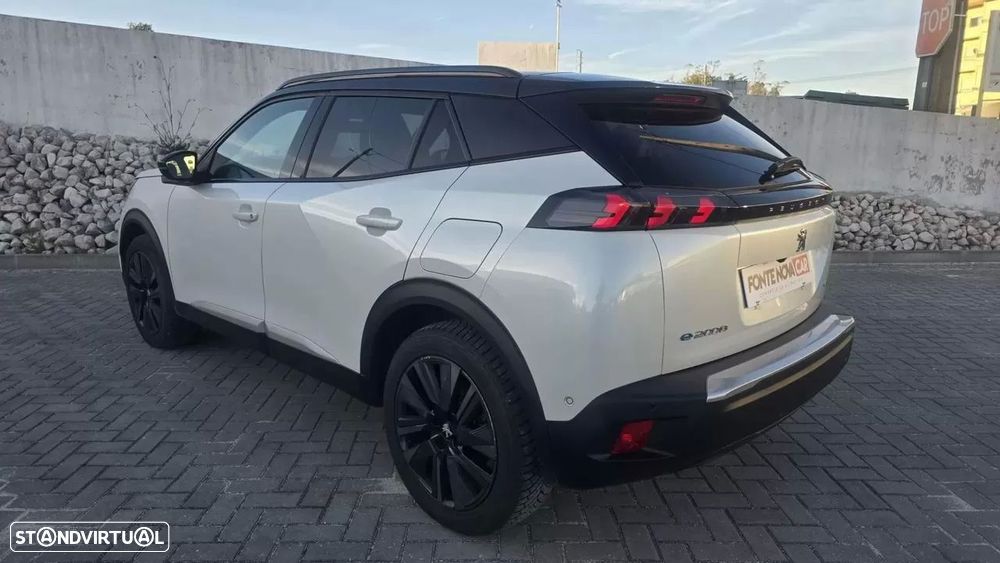 Peugeot e-2008 GT Pack - 13