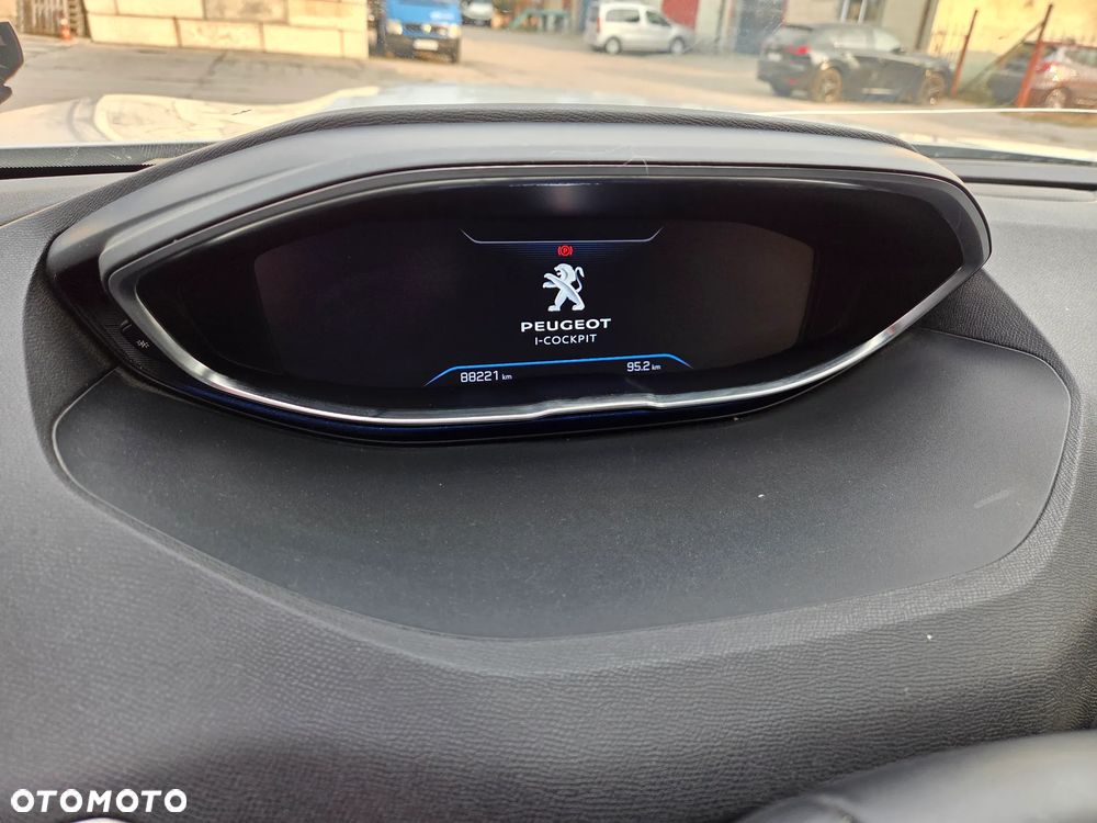 Peugeot 5008 PureTech 130 EAT8 Stop & Start Allure - 18