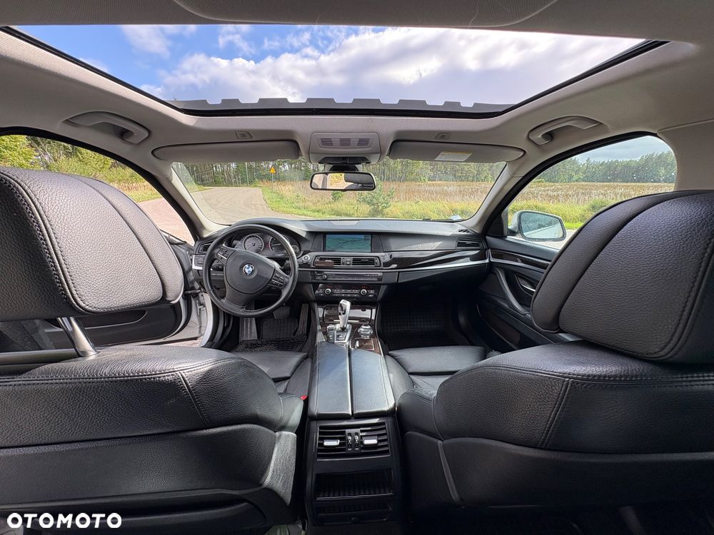 BMW Seria 5 535d xDrive - 26