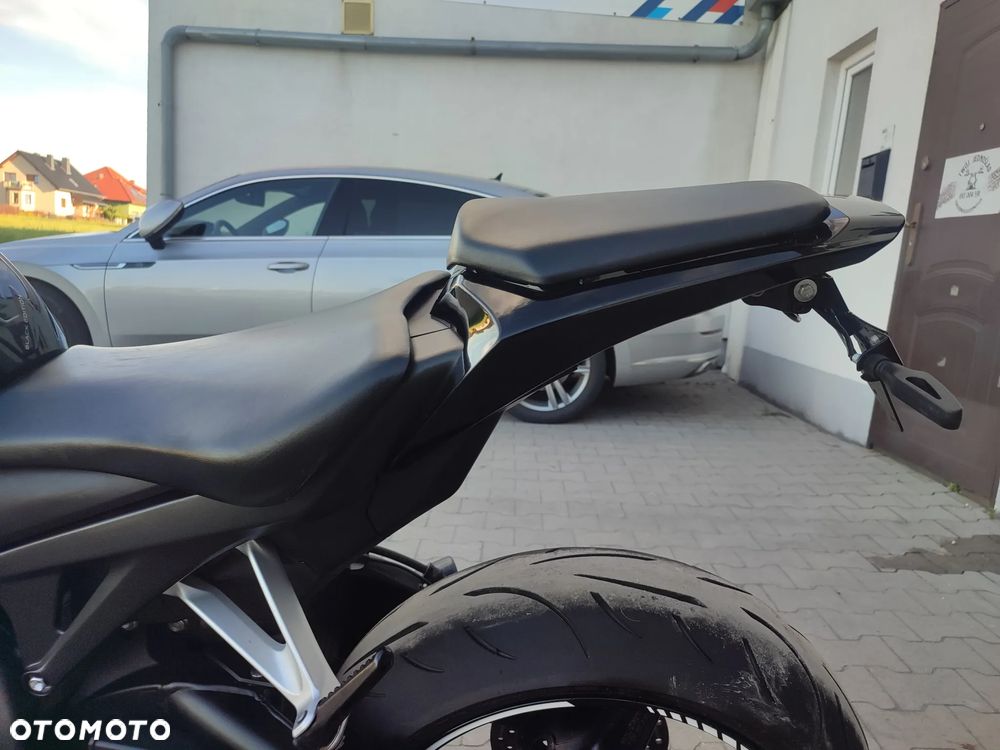 Honda CBR - 14