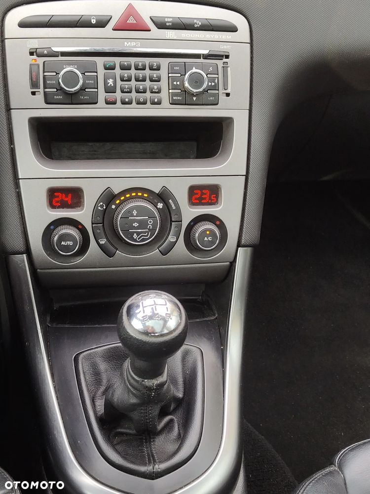Peugeot 308 1.6 Premium Plus - 11