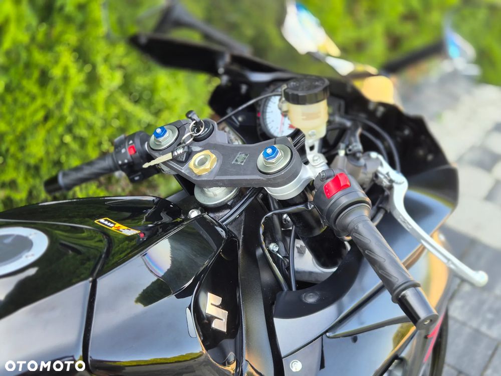 Suzuki GSX-R - 8