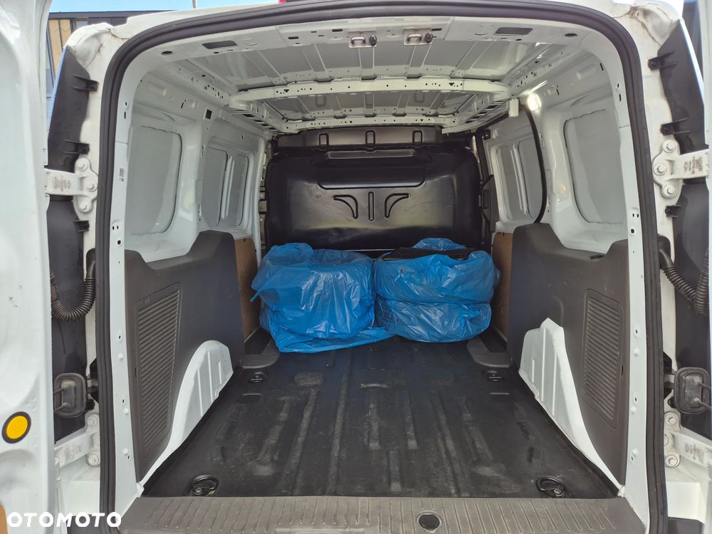 Ford Connect - 8