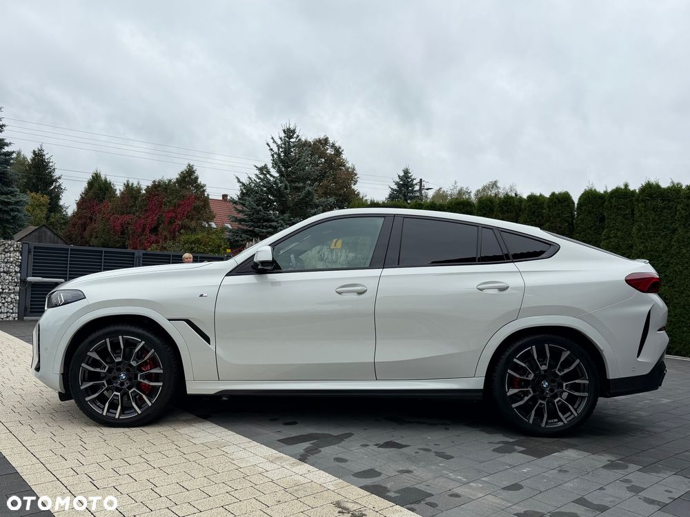 BMW X6 xDrive40d mHEV sport - 13