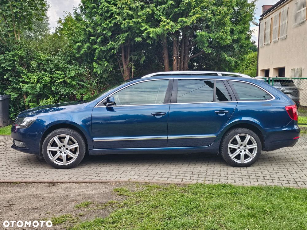 Skoda Superb 2.0 TDI 4x4 Elegance - 4