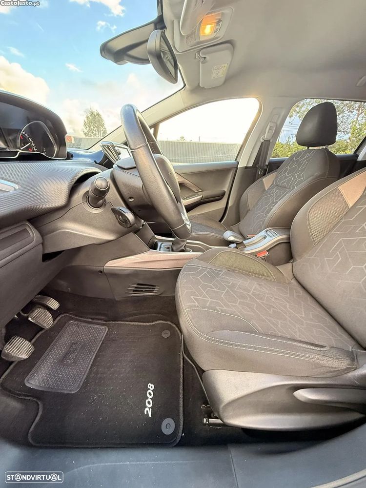 Peugeot 2008 1.2 PureTech Style - 14