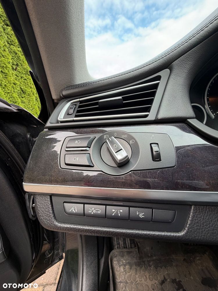 BMW Seria 7 750i - 15