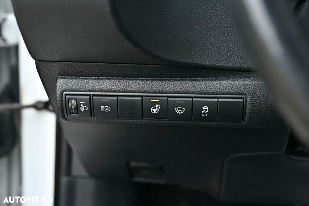 Toyota Corolla 1.8 Hybrid Business Edition - 15