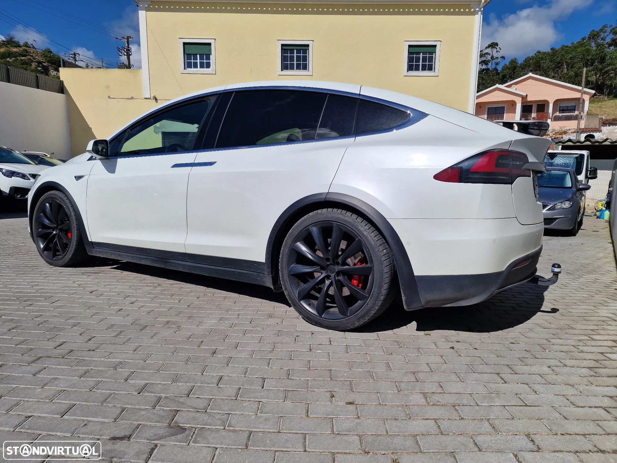 Tesla Model X P100D - 8