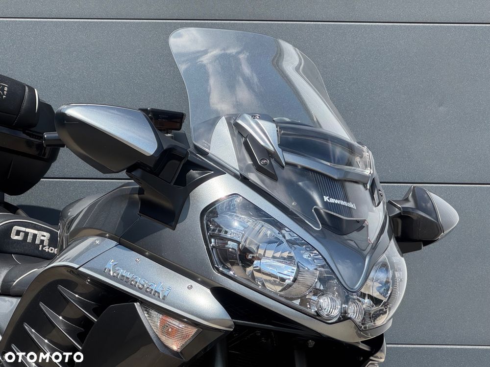 Kawasaki GTR - 2