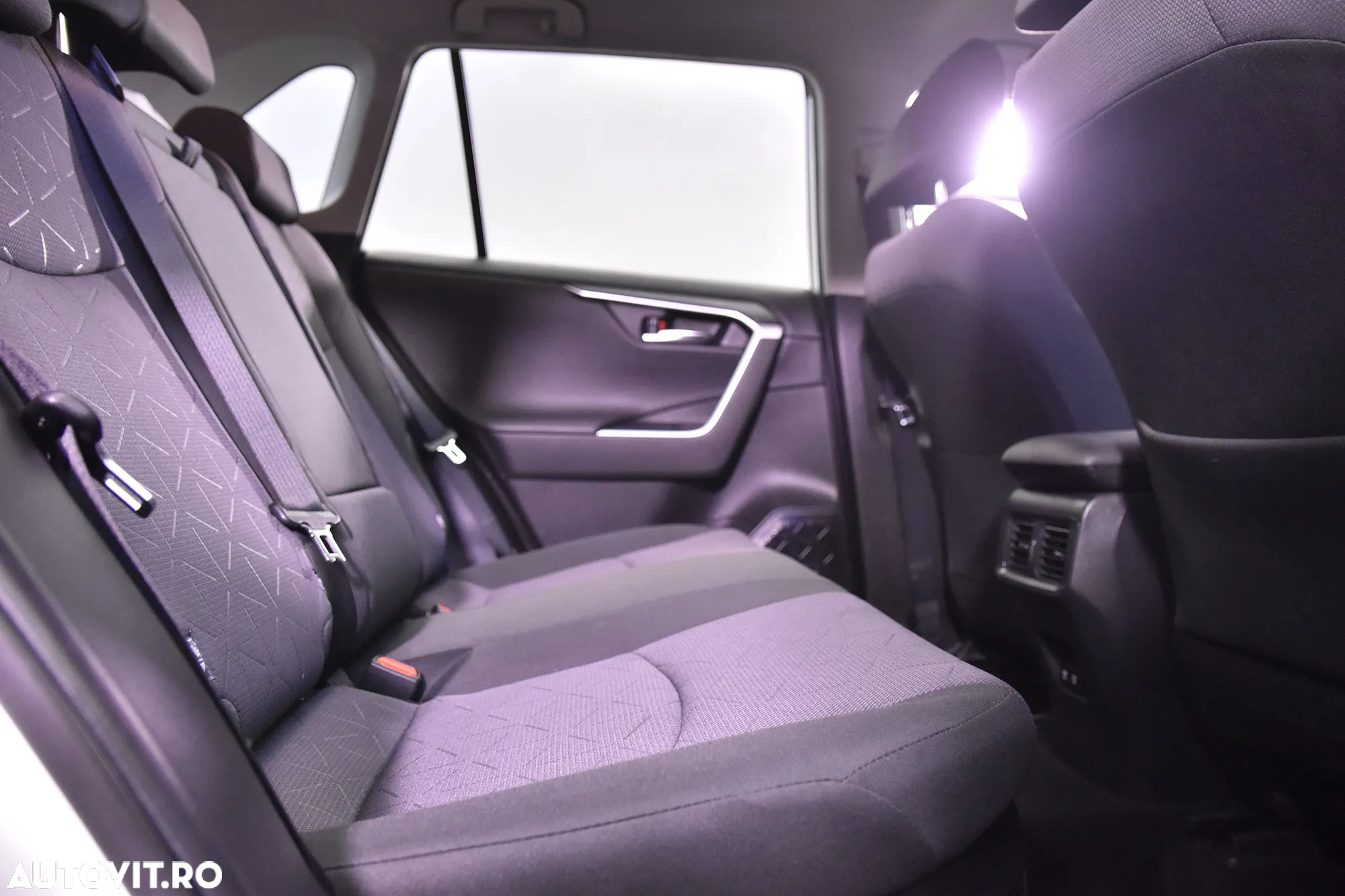 Toyota RAV4 2.5 4x2 Hybrid - 12