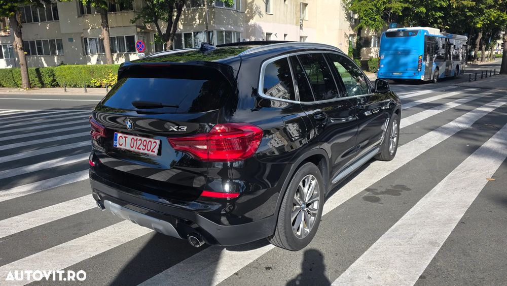 BMW X3 xDrive30i Aut. Luxury Line - 5