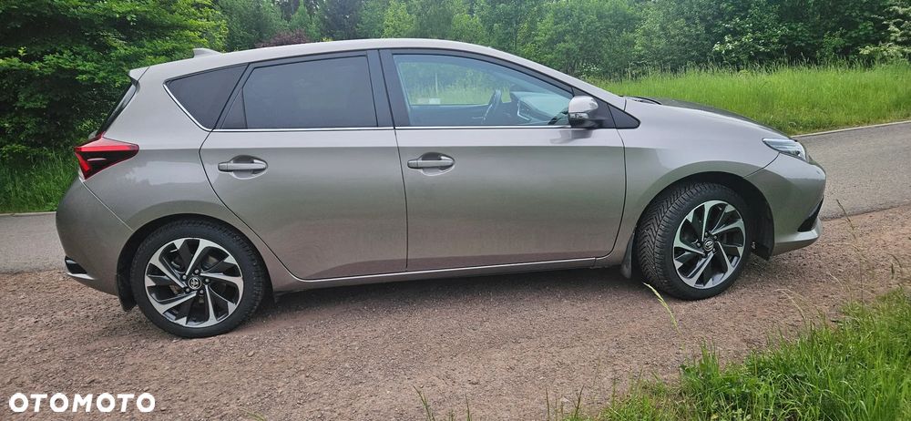 Toyota Auris 1.2 T Dynamic - 6