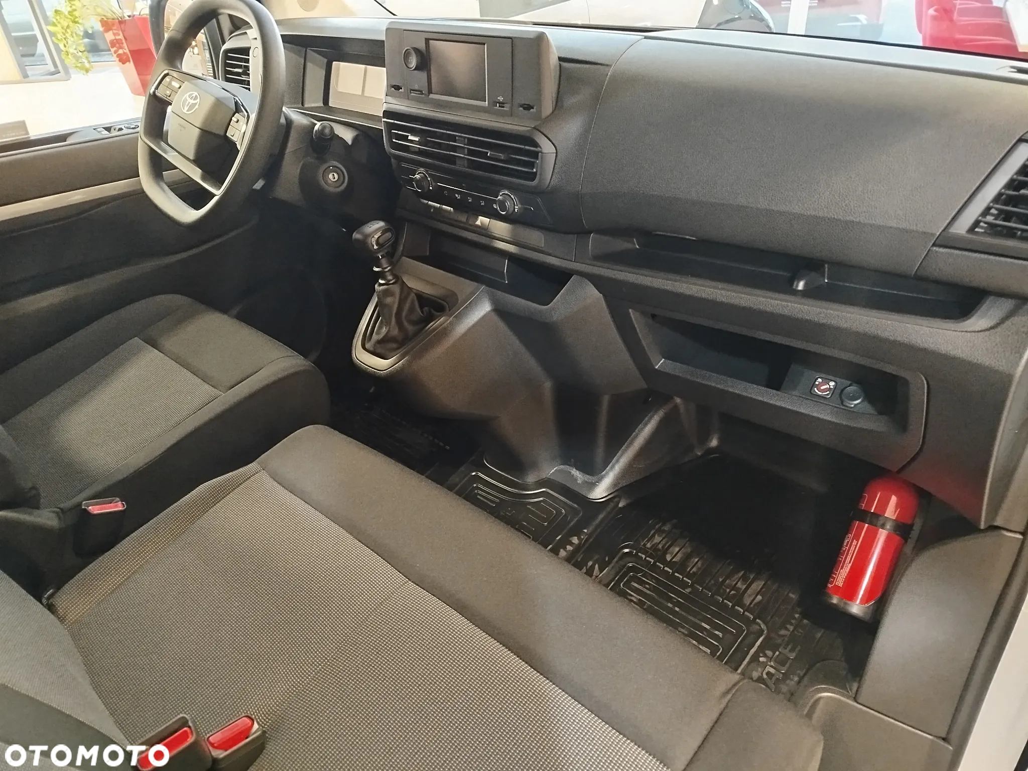Toyota PROACE "od ręki" - 13