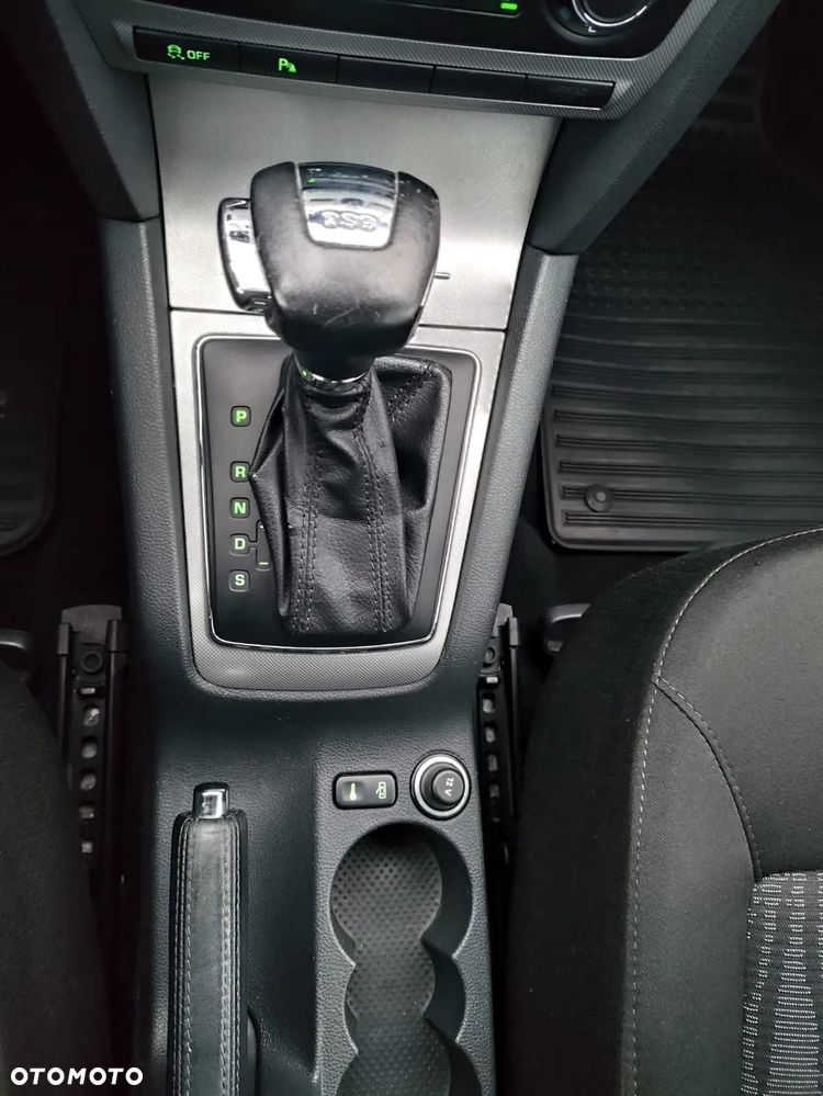 Skoda Octavia 2.0 TDI Elegance DSG - 26