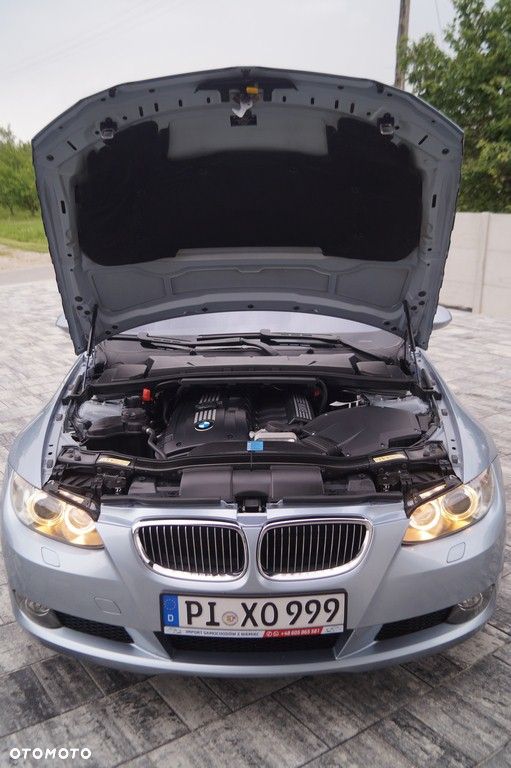 BMW Seria 3 325i - 32