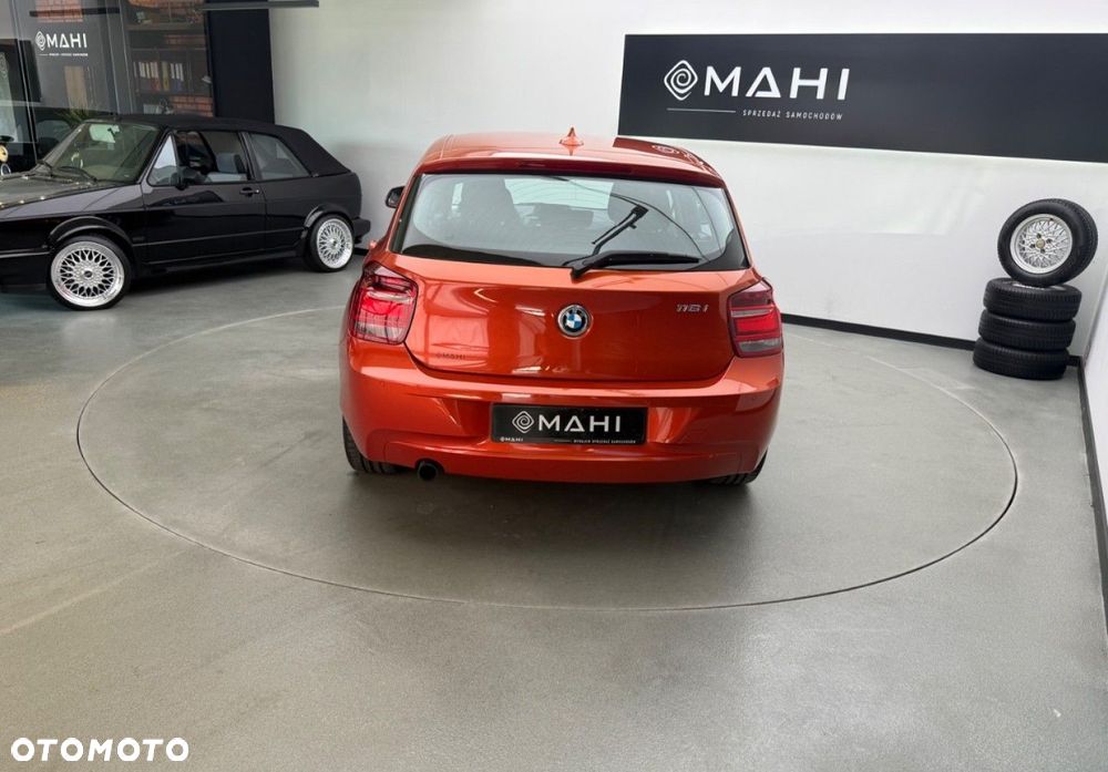 BMW Seria 1 116i - 10
