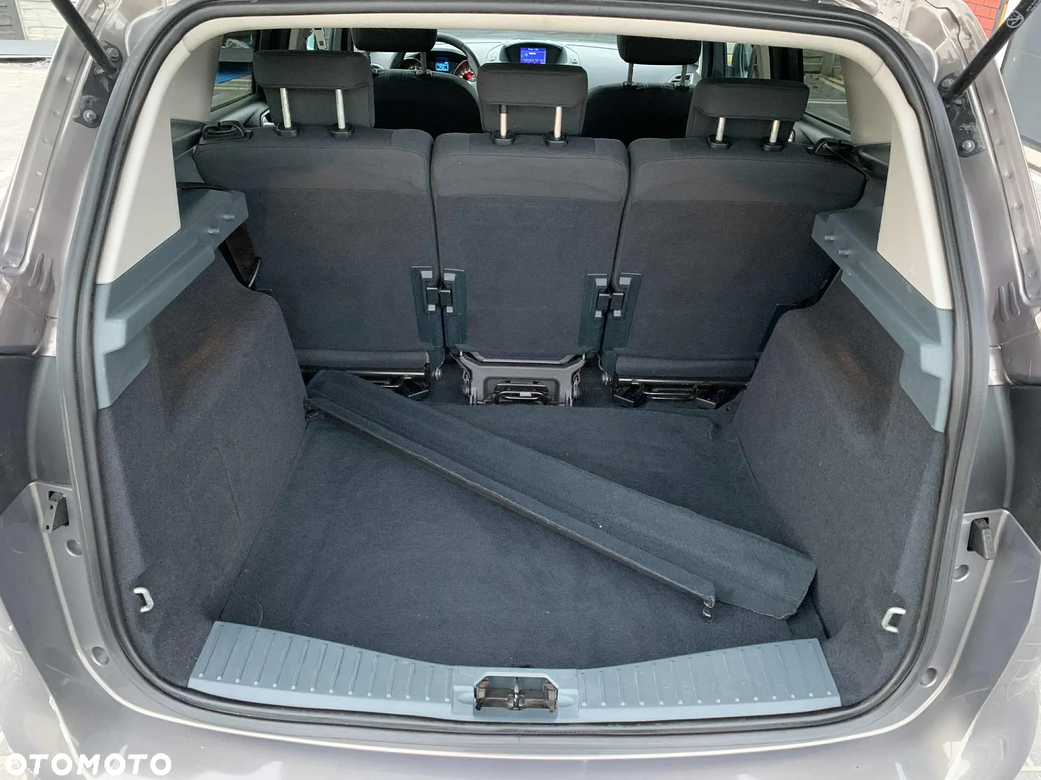 Ford C-MAX 1.6 TDCi Trend - 23