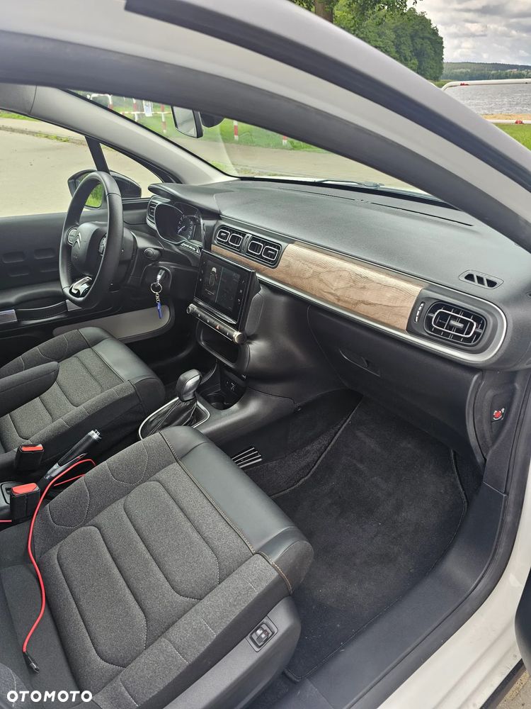Citroën C3 1.2 PureTech Shine EAT6 - 10