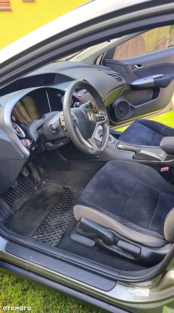 Honda Civic 1.8 Comfort - 8