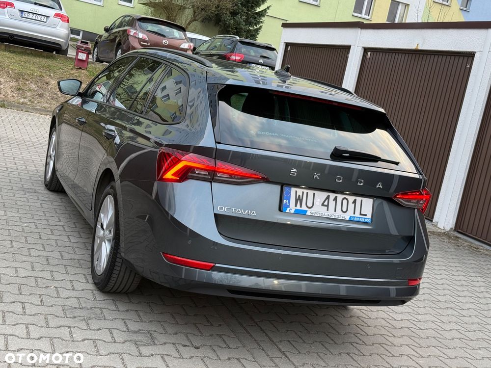 Skoda Octavia 2.0 TDI SCR Ambition DSG - 28