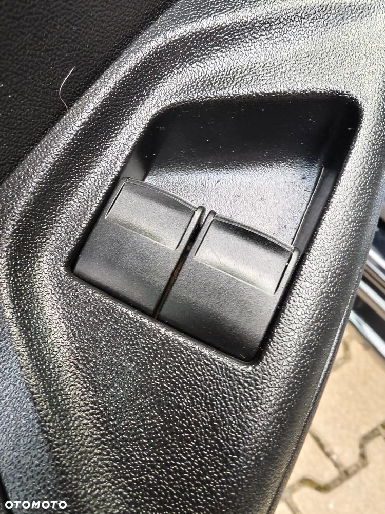 Citroën C1 VTi 72 SHINE - 19