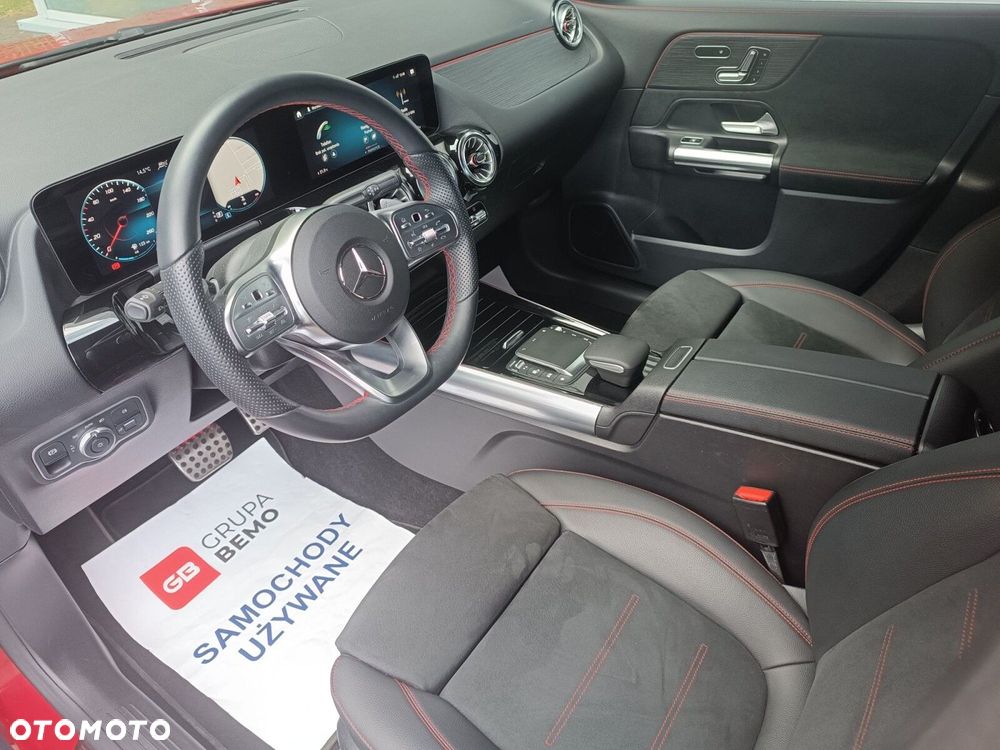 Mercedes-Benz GLA 200 AMG Line - 11