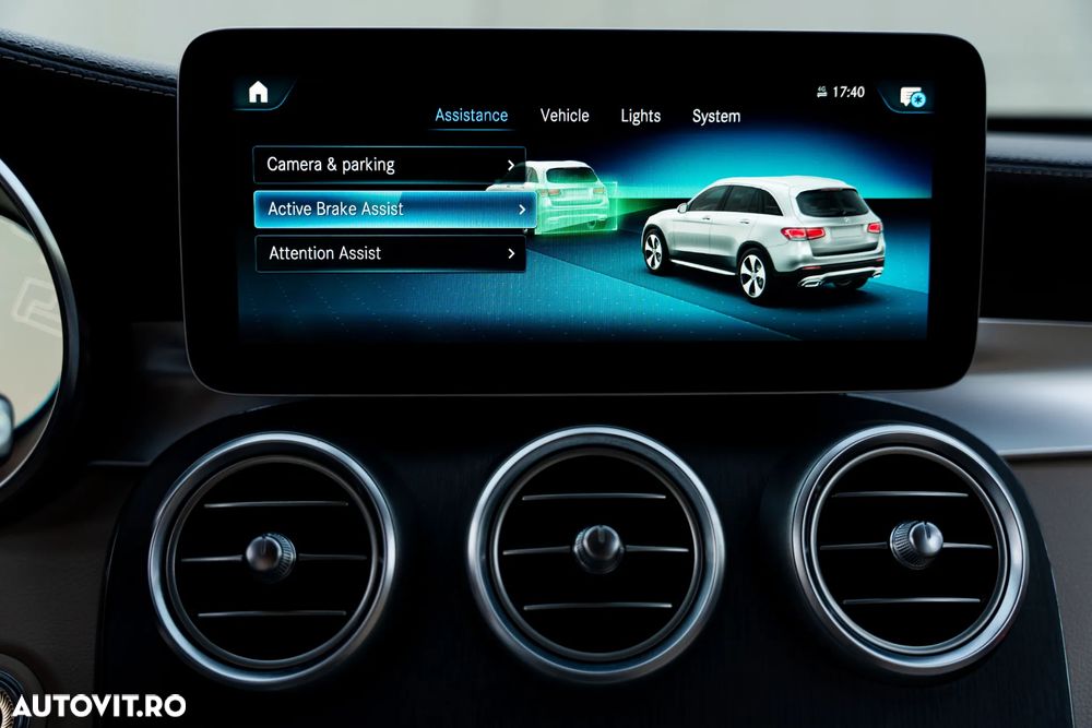 Mercedes-Benz GLC 300 d 4MATIC - 33