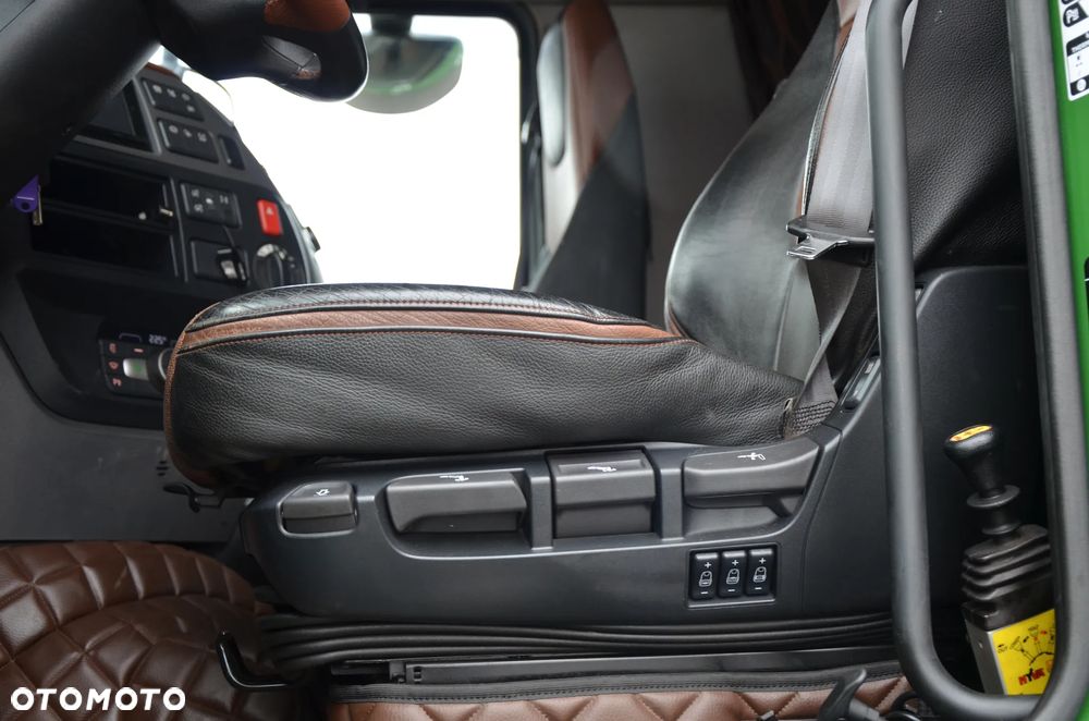 DAF XF 530 / 2018r. / ACC /  ALUSY / LED / SKÓRY / RETARDER  / HYDRAULIKA / DE / 8820 - 8