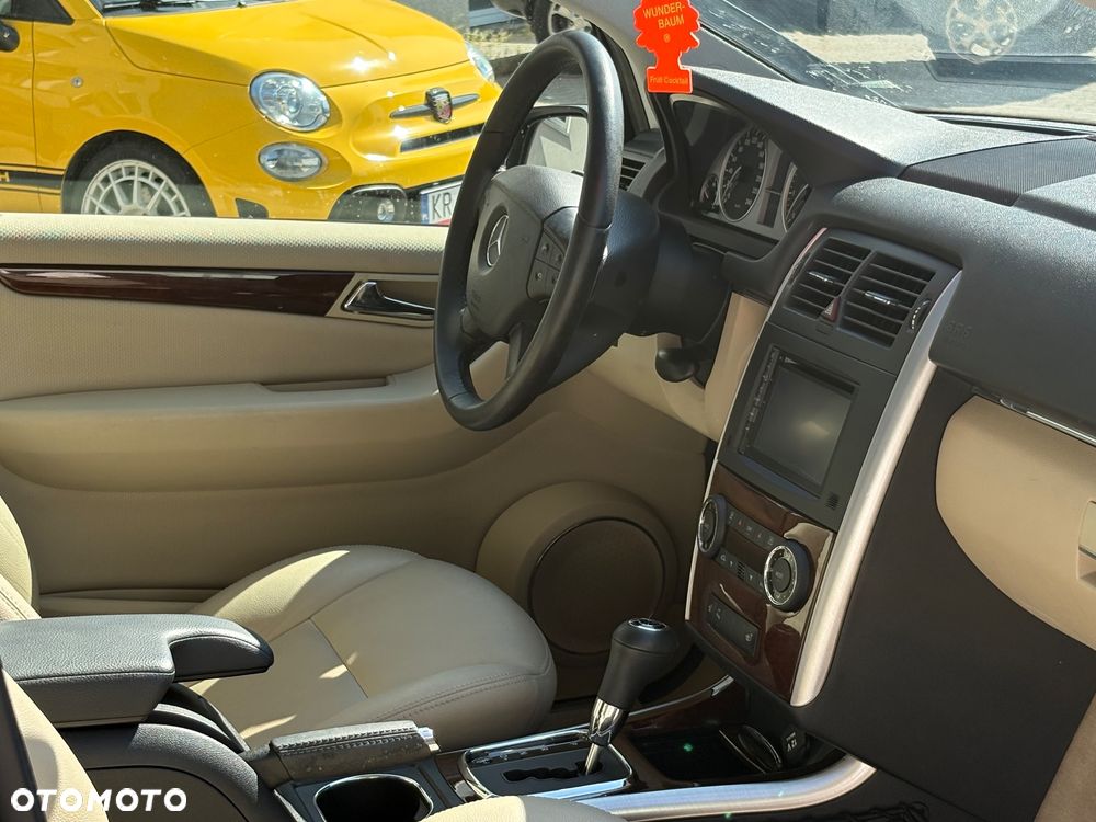 Mercedes-Benz Klasa B 200 Autotronic Special Edition - 16