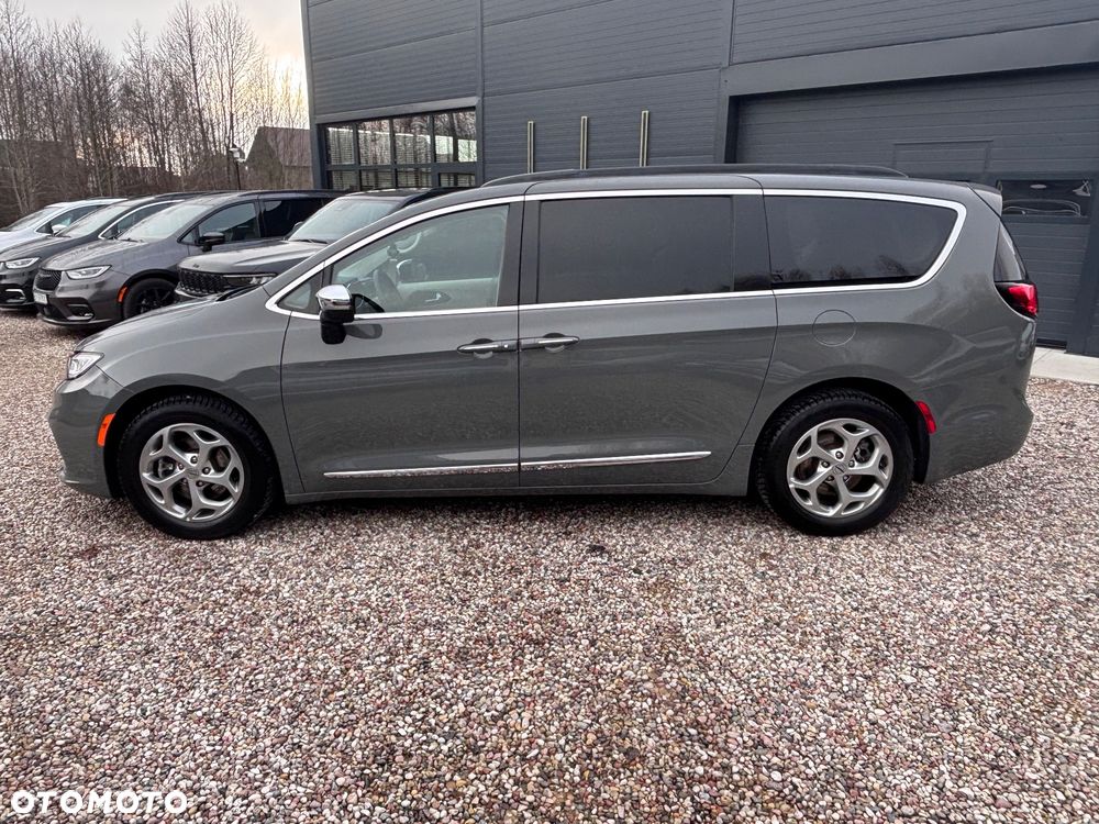 Chrysler Pacifica - 9