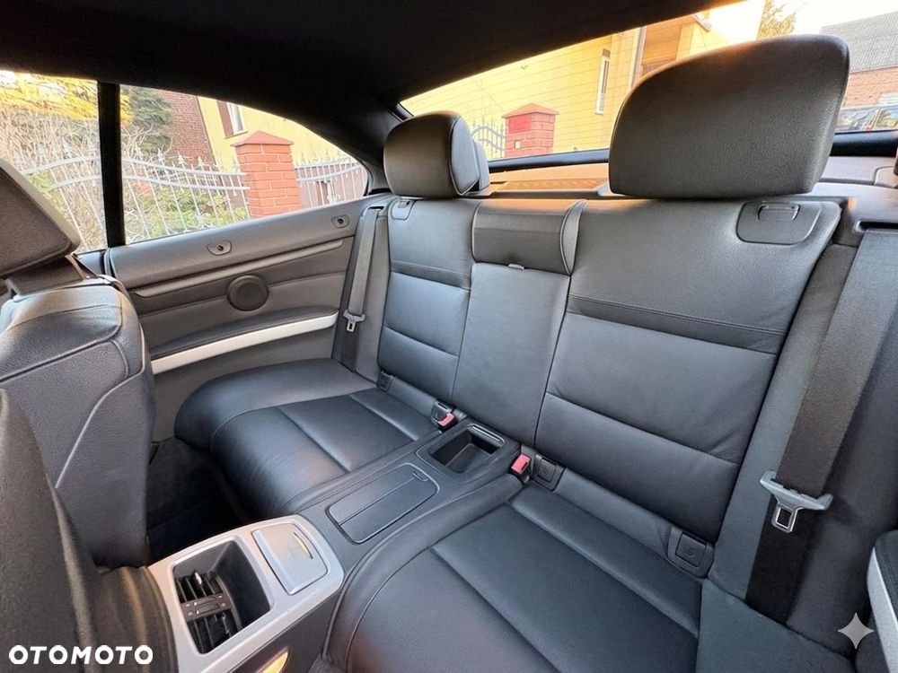 BMW Seria 3 320d - 12