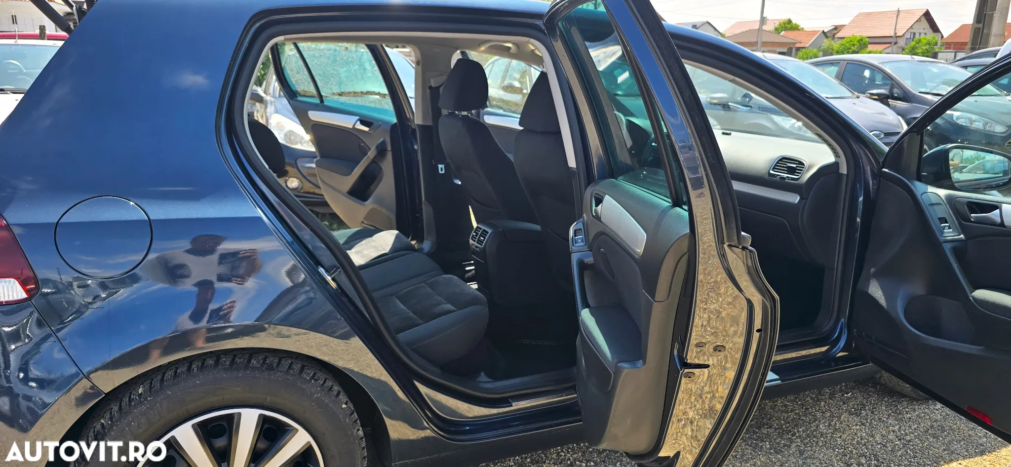 Volkswagen Golf 2.0 TDI Highline - 11