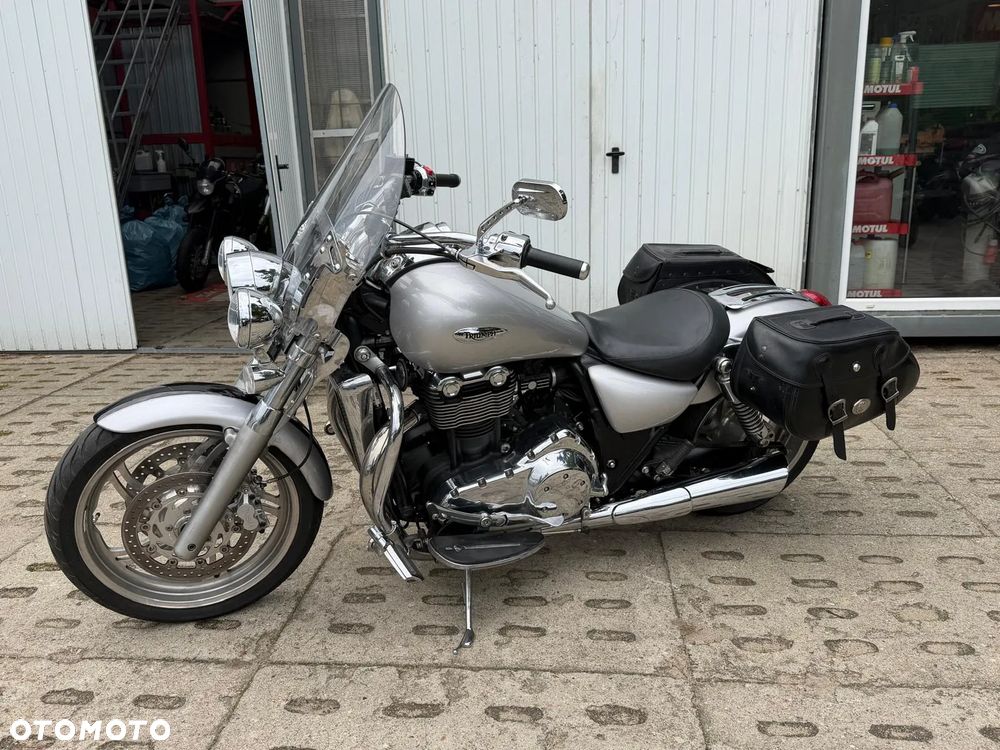 Triumph Thunderbird - 1