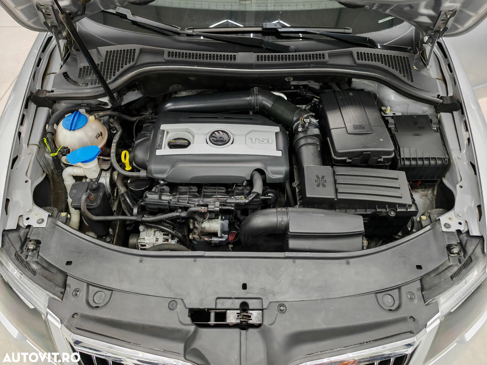 Skoda Superb 2.0 TSI Ambition - 40