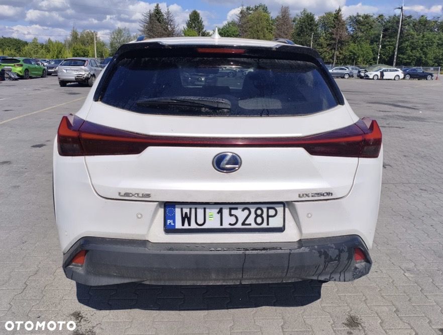 Lexus UX 250h Elegance AWD - 4